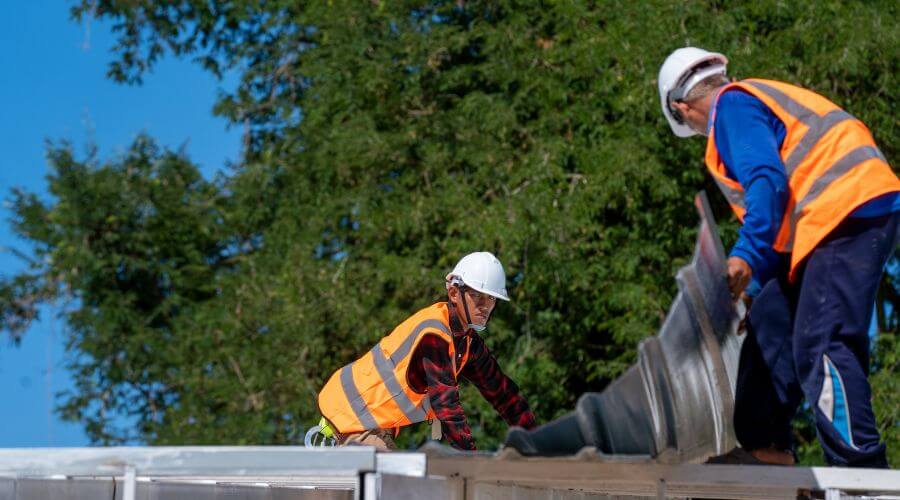 Professional residential roofers in Carbon Hill, OH